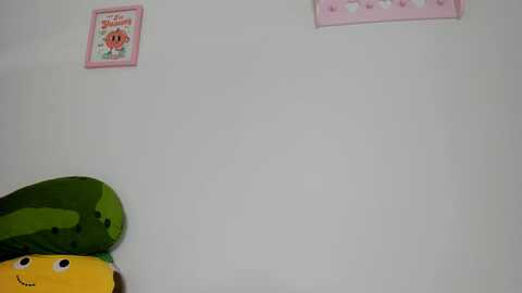 cherrycute666 @ myfreecams on 20240528