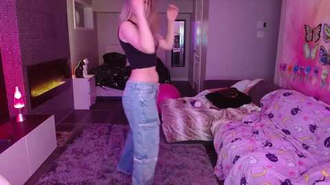 serafina @ myfreecams on 20240530