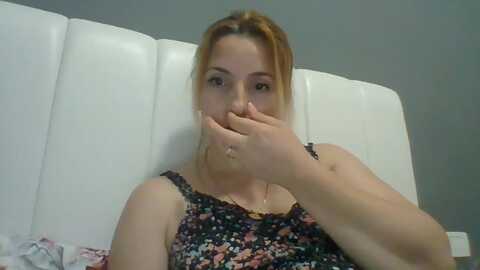 siara @ myfreecams on 20240530