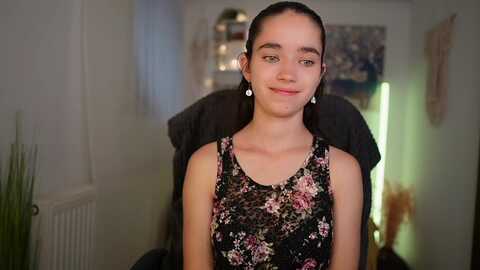gia_paige18 @ myfreecams on 20240603