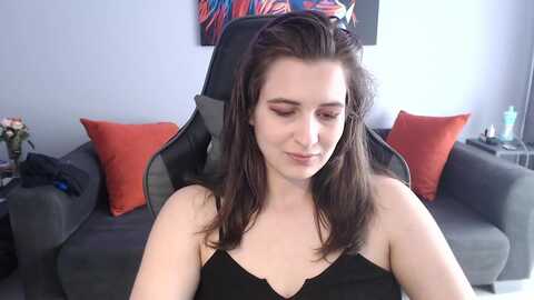 lunaholmes @ myfreecams on 20240605