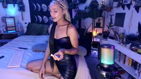 lunarlexxx @ myfreecams on 20240605