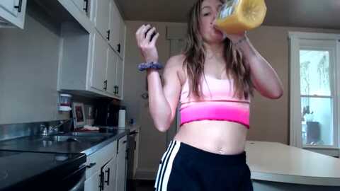 farmgirl__ @ myfreecams on 20240606