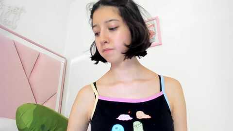 cherrycute666 @ myfreecams on 20240608