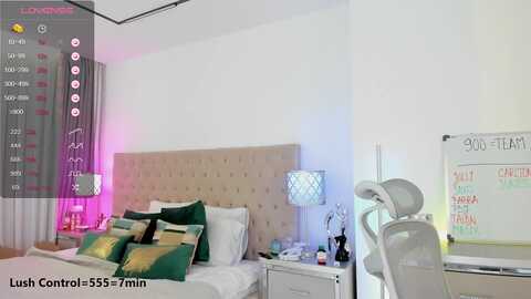 queen_bea_ @ myfreecams on 20240608