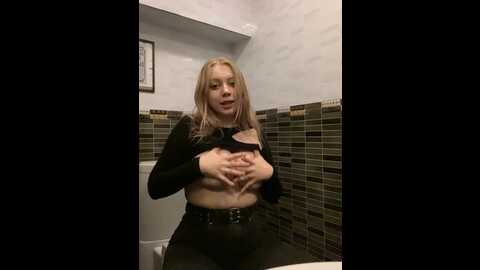 highway_pixie @ stripchat on 20230831