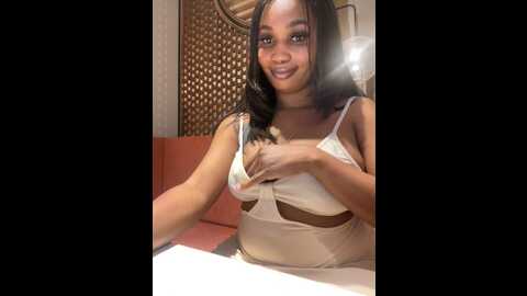 __nessa__ @ stripchat on 20230902