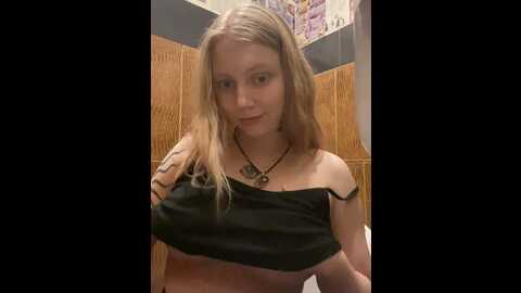 highway_pixie @ stripchat on 20230902