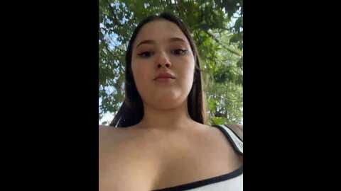 kamilla_loop @ stripchat on 20230902