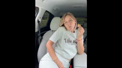 your_karina @ stripchat on 20230902