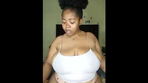 lunacovenn @ stripchat on 20230903