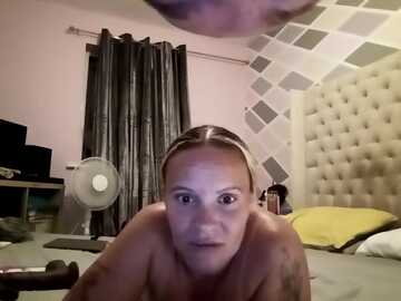 sarahlou89 @ stripchat on 20230908
