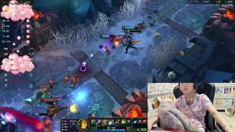 snakegirlqaq @ stripchat on 20230908