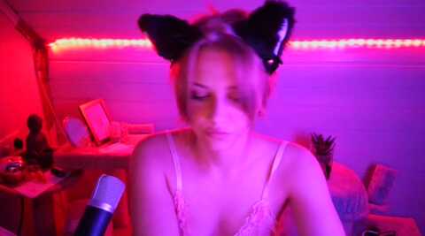 youngsofie @ stripchat on 20230908