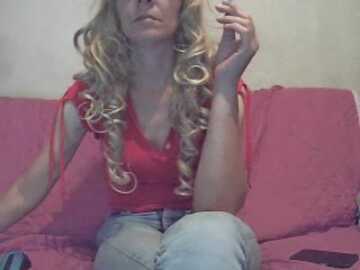 laraass39 @ stripchat on 20230909