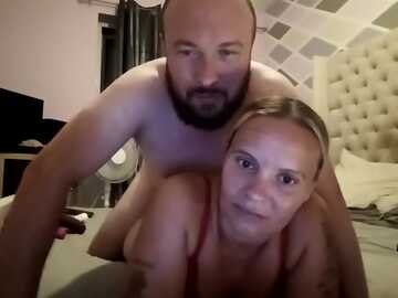 sarahlou89 @ stripchat on 20230909