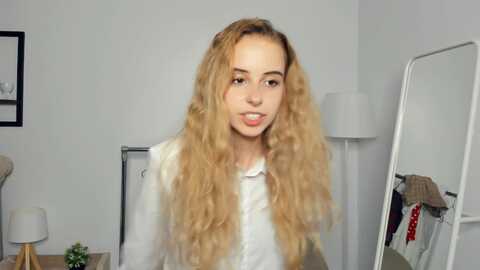ingridholl @ stripchat on 20230910