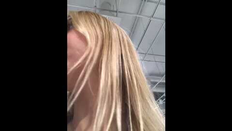 krystina_street @ stripchat on 20230912