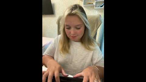 sofiaadams @ stripchat on 20230912
