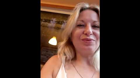 arina_smiles @ stripchat on 20230914