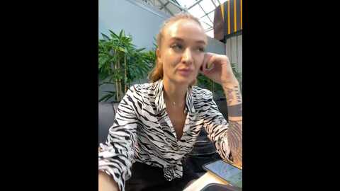 brilliant_gold @ stripchat on 20230914