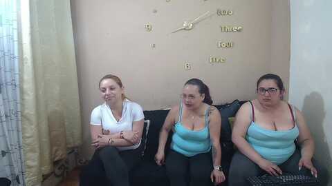 lesb_milf @ stripchat on 20230914