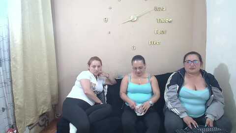 lesb_milf @ stripchat on 20230914