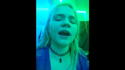 cutiepietease02 @ stripchat on 20230915