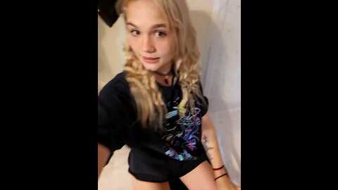 cutiepietease02 @ stripchat on 20230915