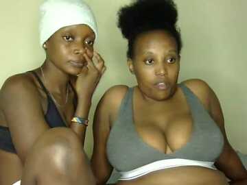 hot_lati @ stripchat on 20230915