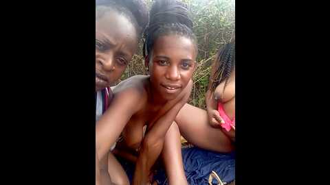 hotbarbie256 @ stripchat on 20230915