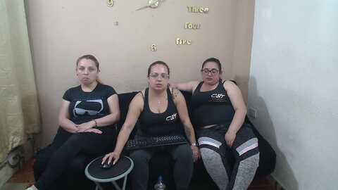 lesb_milf @ stripchat on 20230915