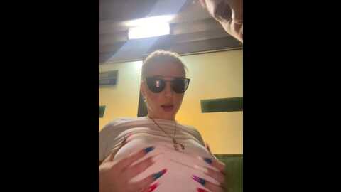 strongqueen @ stripchat on 20230915