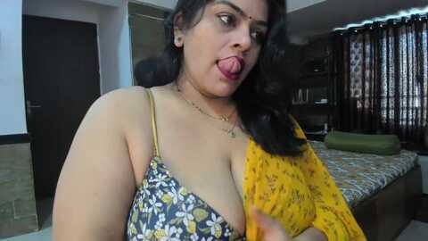 tarivishu23 @ stripchat on 20230915
