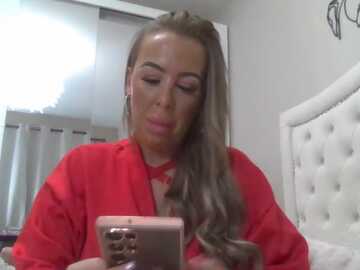 carmen_swollows @ stripchat on 20230916