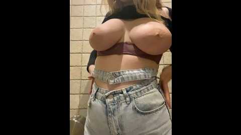 highway_pixie @ stripchat on 20230916