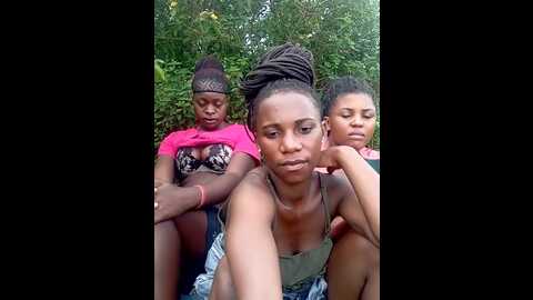 hotbarbie256 @ stripchat on 20230916