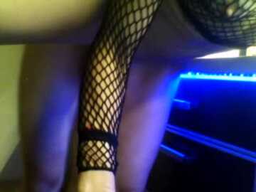 hotmomandyoungfriend @ stripchat on 20230916
