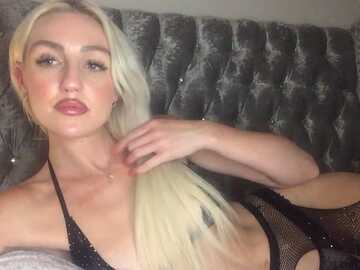 blondegal93 @ stripchat on 20230917