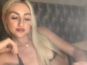 blondegal93 @ stripchat on 20230917