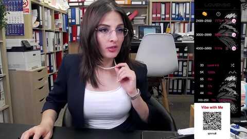 classyladyrellax @ stripchat on 20230918