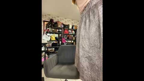 didihairypussy @ stripchat on 20230918