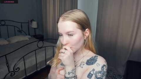 juanitabaker @ stripchat on 20230918