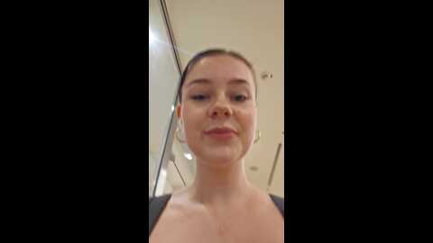 maribelriver @ stripchat on 20230918