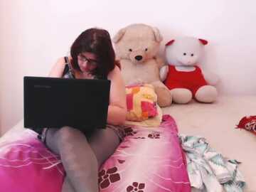 geaninagina @ stripchat on 20230919