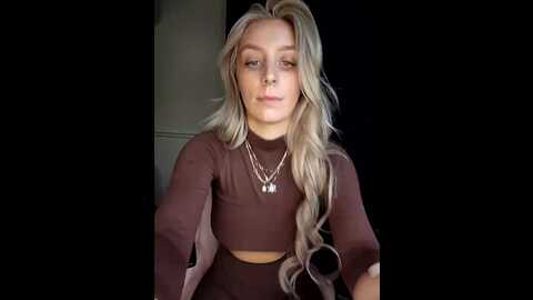 lilyorion @ stripchat on 20230919