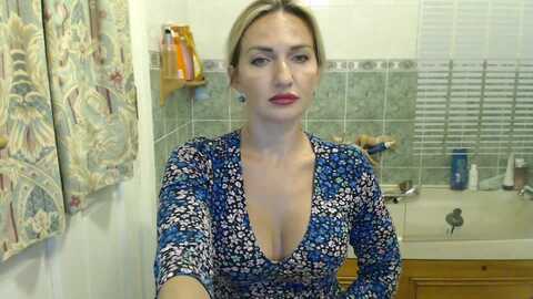 mallinia @ stripchat on 20230919