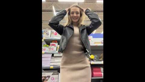 _angelari_ @ stripchat on 20230920