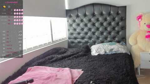 blind_melon_ @ stripchat on 20230924