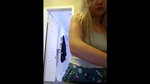 cutiepietease02 @ stripchat on 20230924